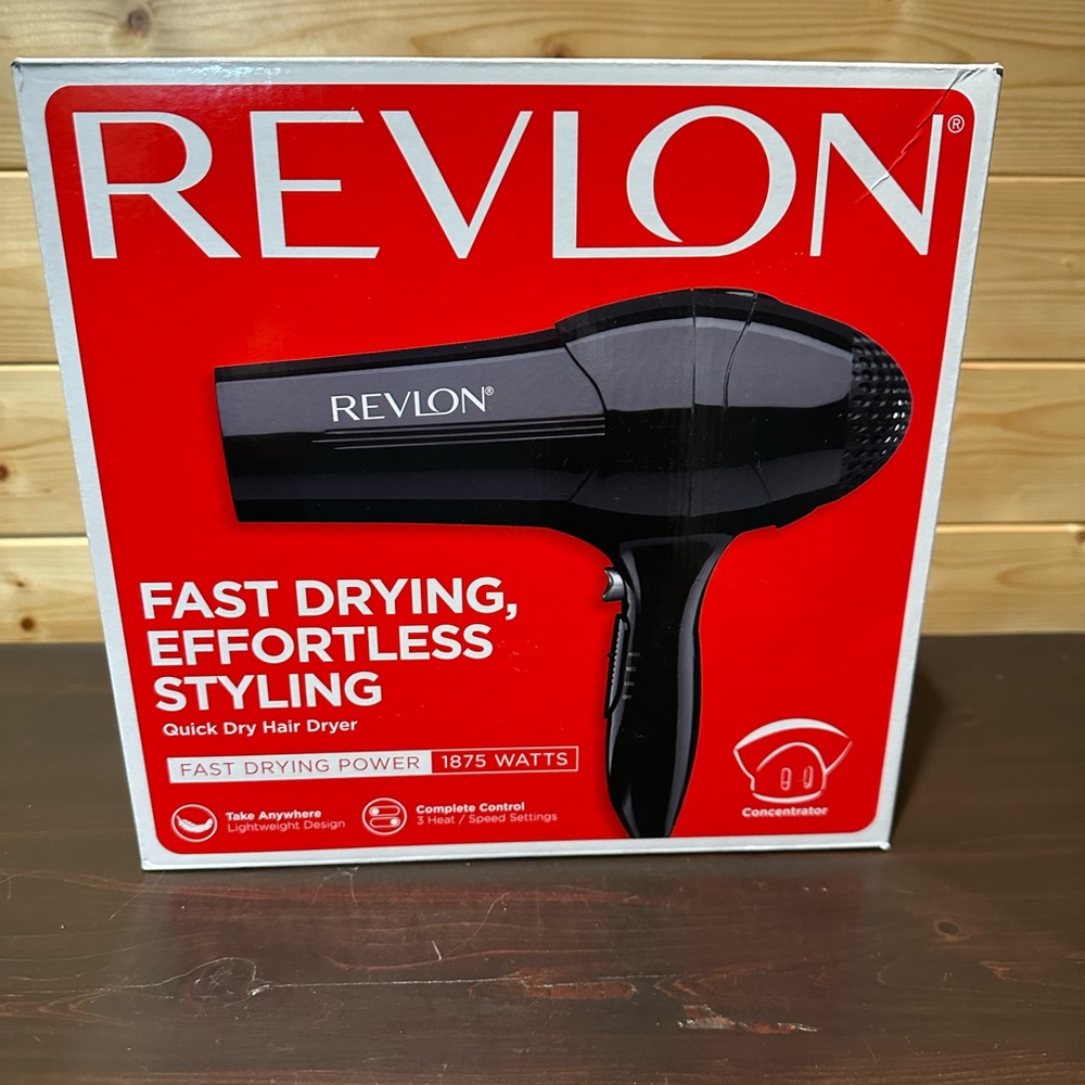 Brand new Revlon 1875W quick drying light weight hair dryer